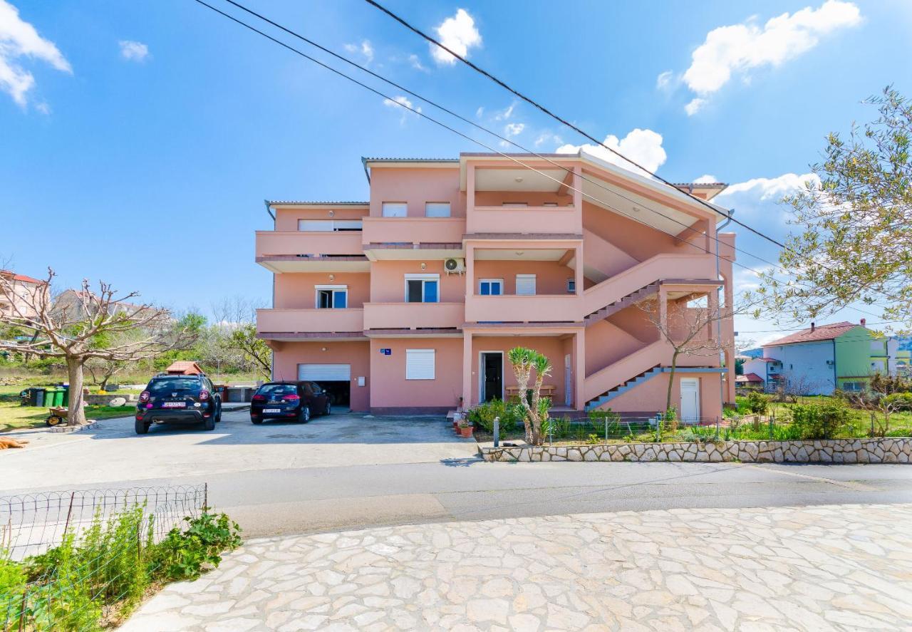 Apartments And Room Ljubica Lopar Zewnętrze zdjęcie