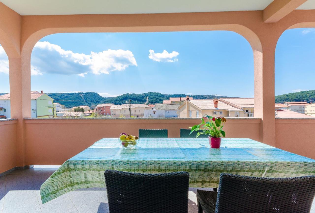Apartments And Room Ljubica Lopar Zewnętrze zdjęcie