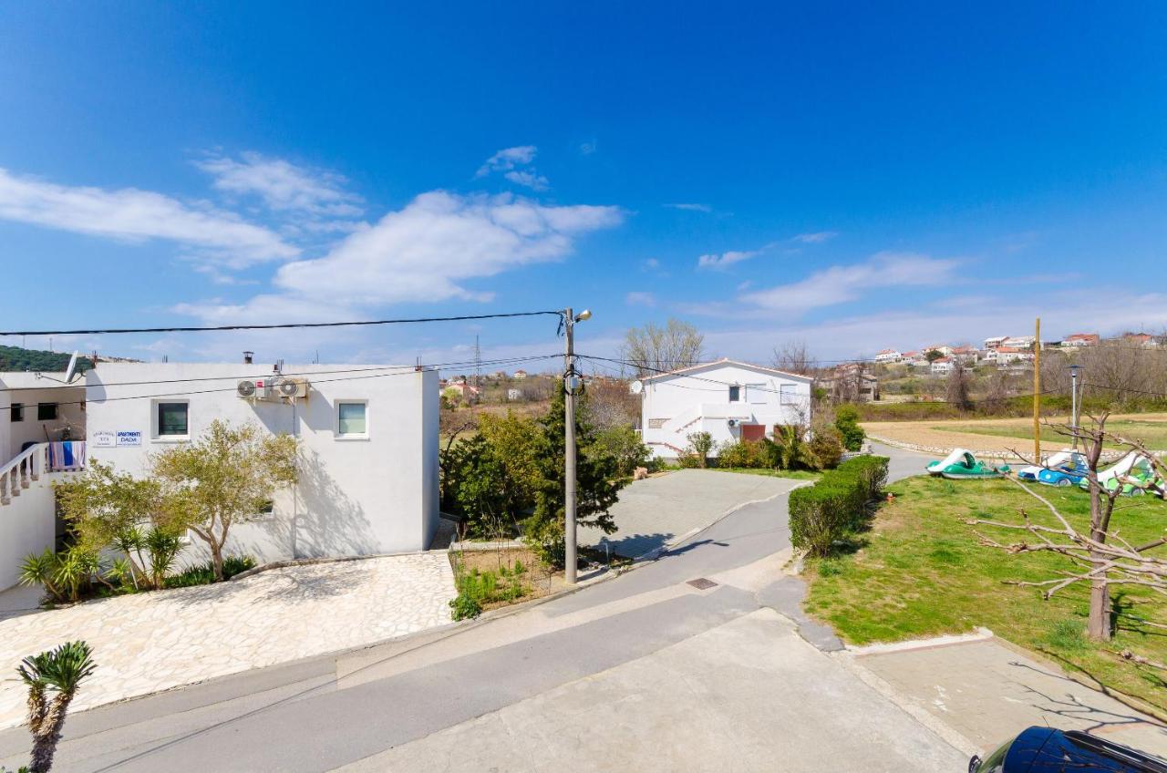 Apartments And Room Ljubica Lopar Zewnętrze zdjęcie
