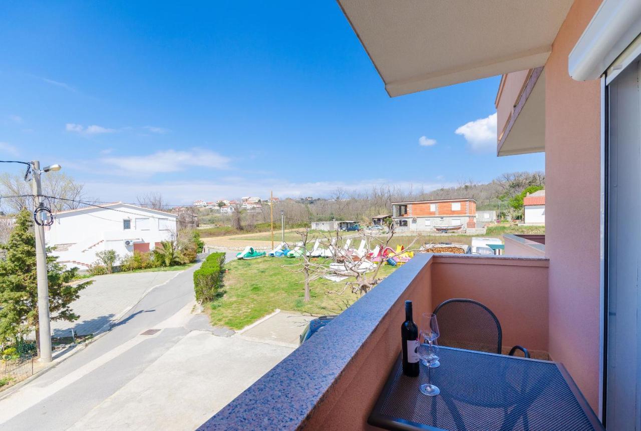 Apartments And Room Ljubica Lopar Zewnętrze zdjęcie