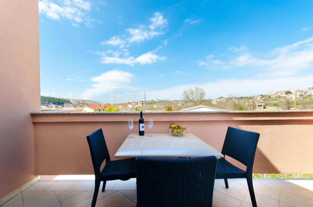 Apartments And Room Ljubica Lopar Zewnętrze zdjęcie