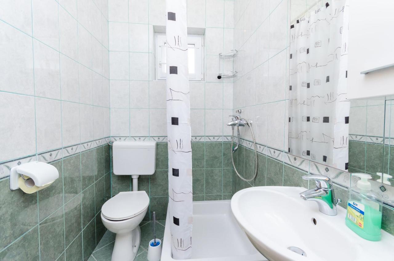 Apartments And Room Ljubica Lopar Zewnętrze zdjęcie