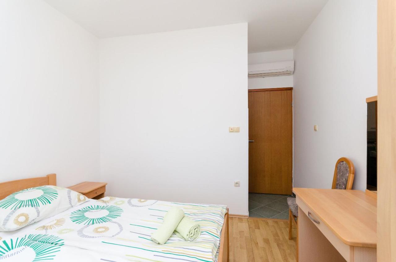 Apartments And Room Ljubica Lopar Zewnętrze zdjęcie