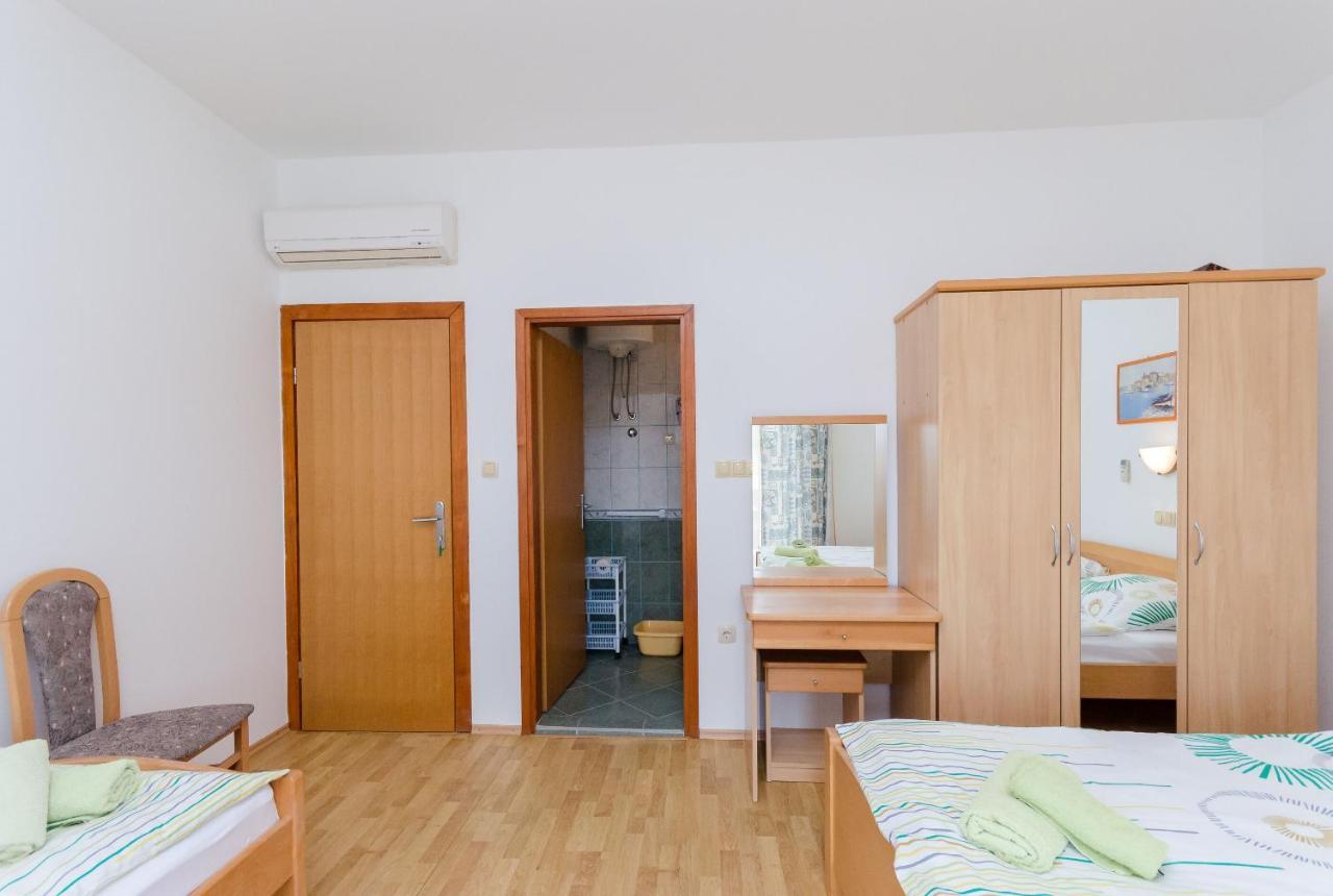 Apartments And Room Ljubica Lopar Zewnętrze zdjęcie