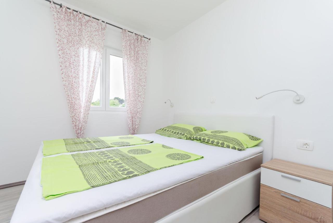 Apartments And Room Ljubica Lopar Zewnętrze zdjęcie