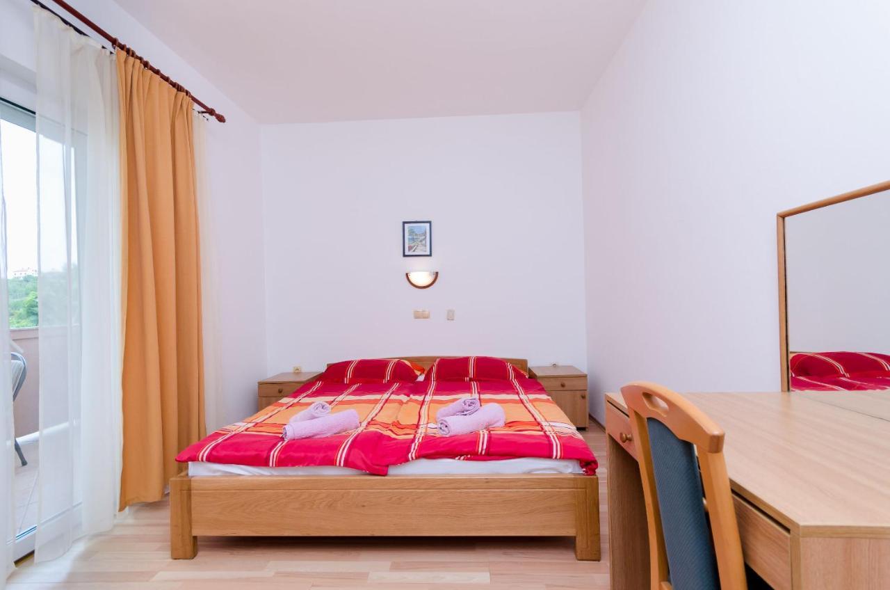 Apartments And Room Ljubica Lopar Zewnętrze zdjęcie