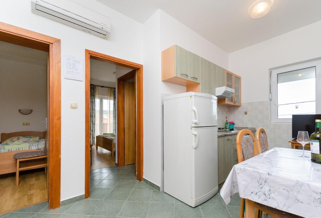 Apartments And Room Ljubica Lopar Zewnętrze zdjęcie