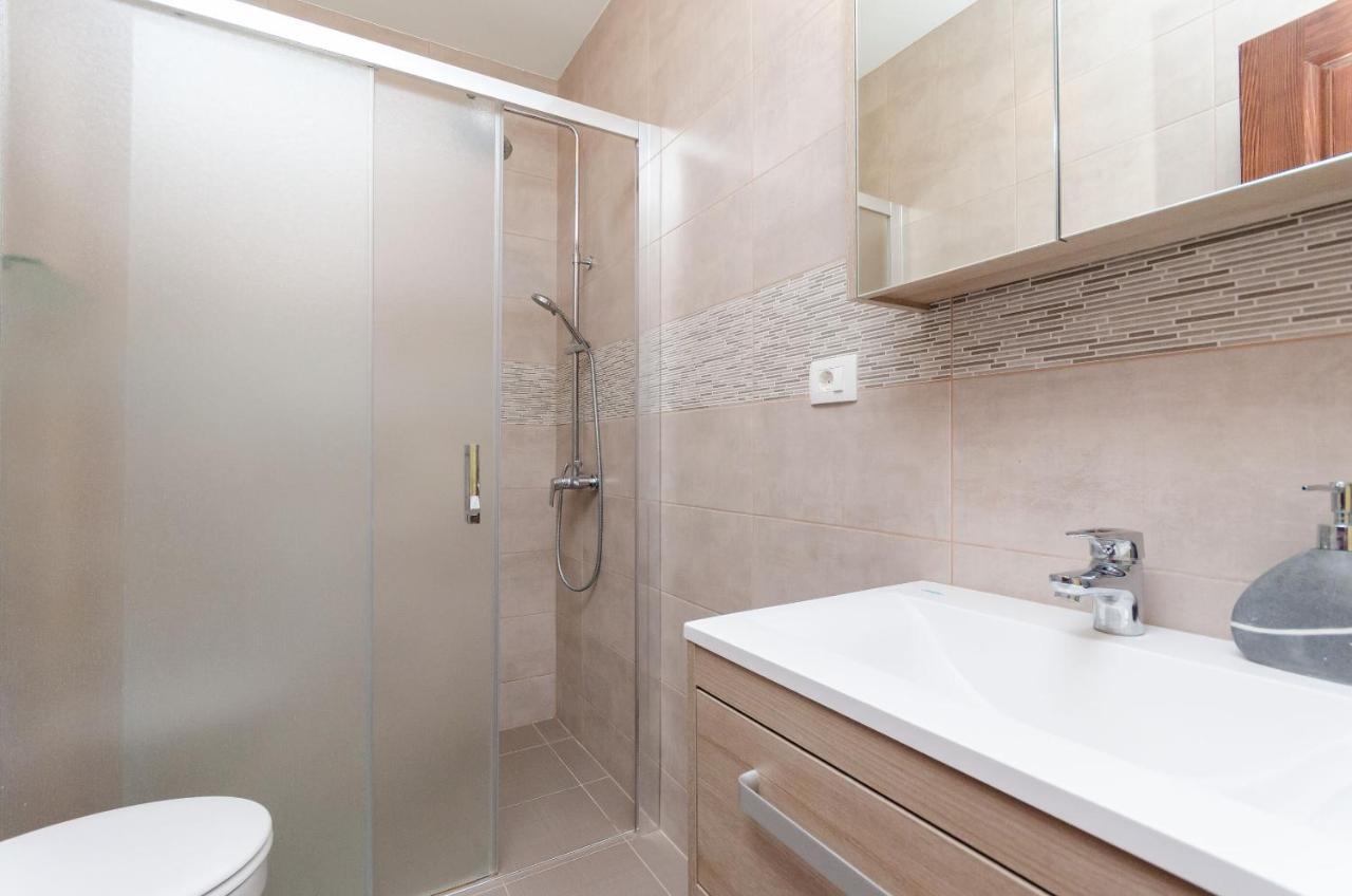 Apartments And Room Ljubica Lopar Zewnętrze zdjęcie